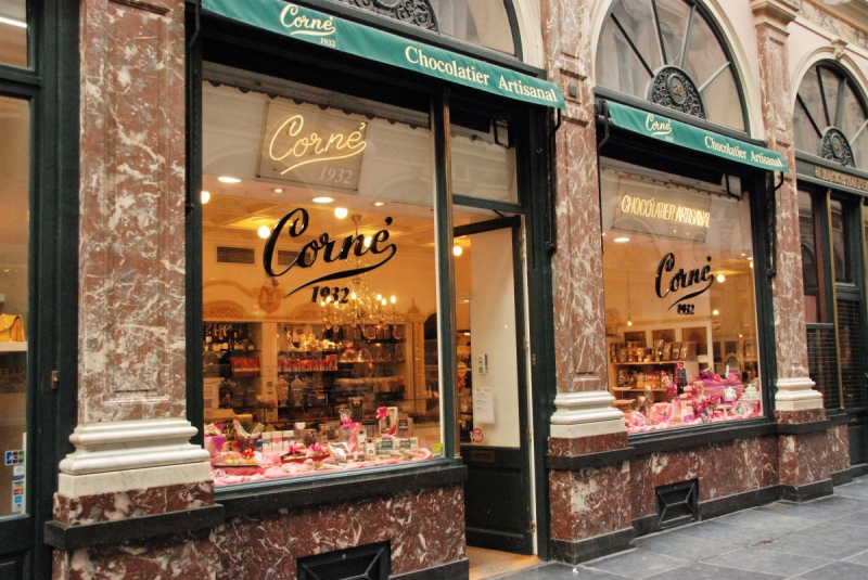 boulangerie-CAGNES SUR MER-min_chocolate_chocolaterie_shop_luxury_chic_gallery_brussels_belgium-558146